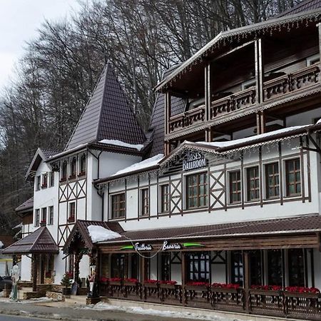 Conac Bavaria Buşteni Exteriör bild
