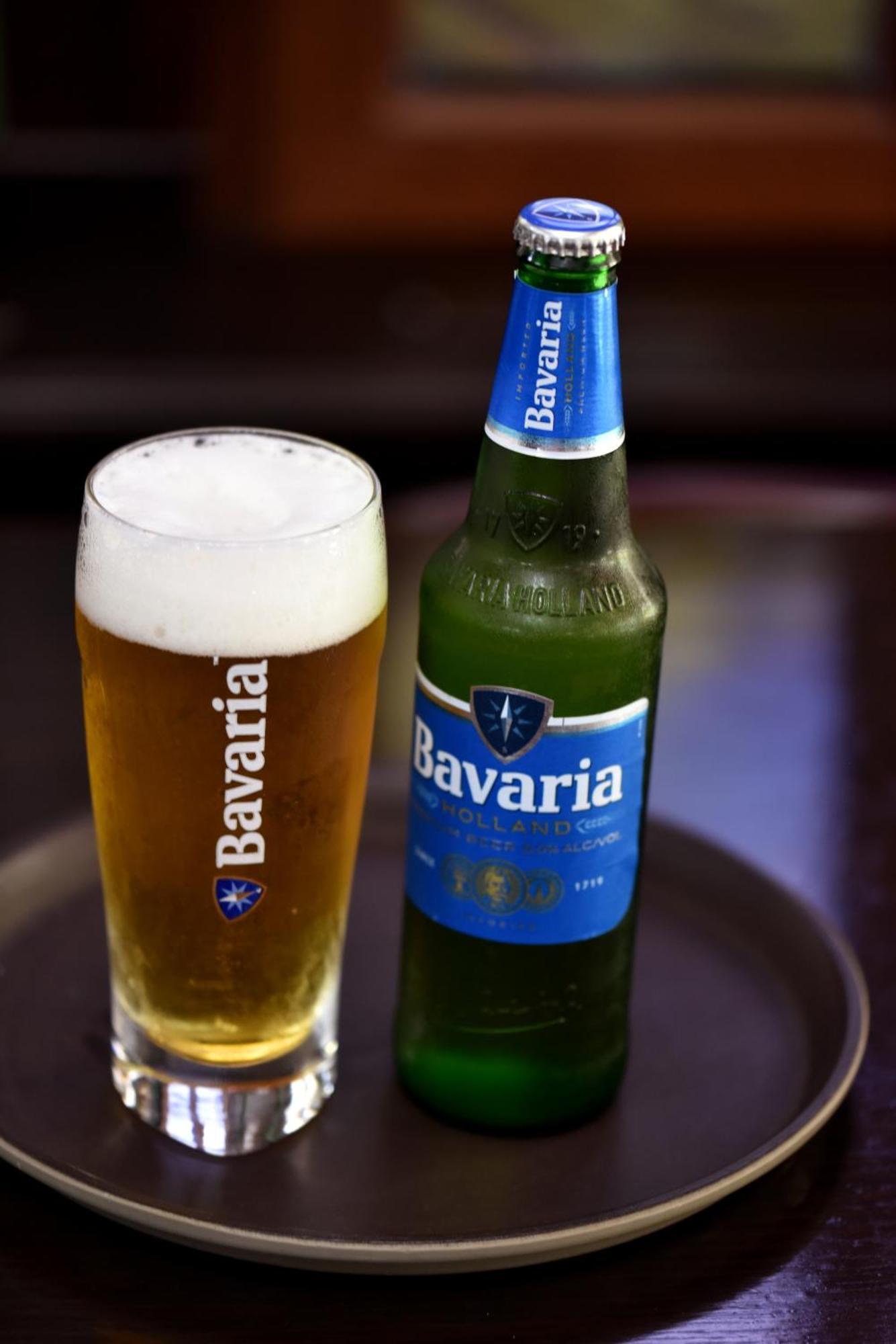 Conac Bavaria Buşteni Exteriör bild